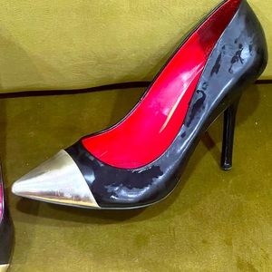 Charles Jourdan pumps
